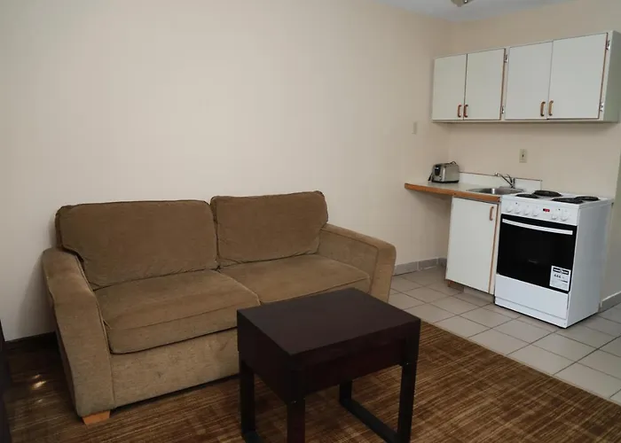 North Star Inn & Suites